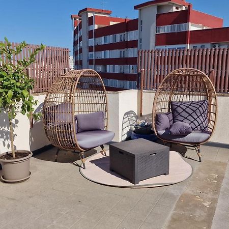 Luxus P4T Family 3 Bedroom With Pool, Tennis Court And Sauna Brindisi Eksteriør bilde