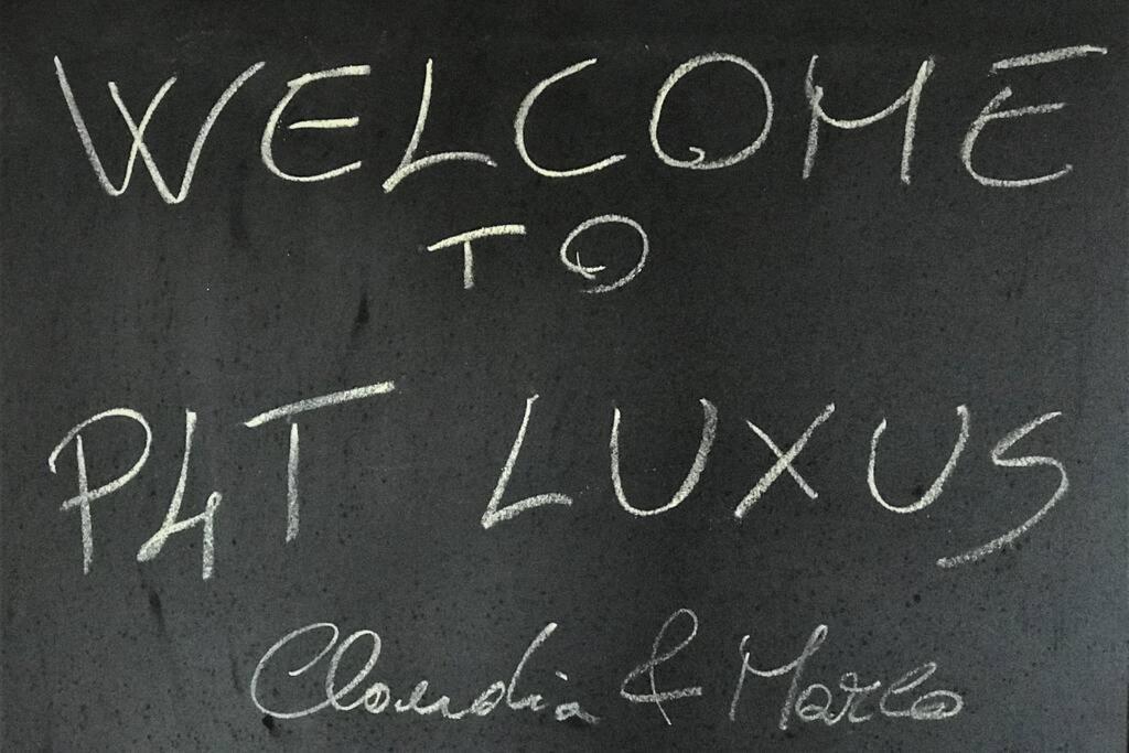 Luxus P4T Family 3 Bedroom With Pool, Tennis Court And Sauna Brindisi Eksteriør bilde